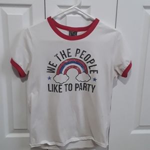 Modern luxe. We the people like to party